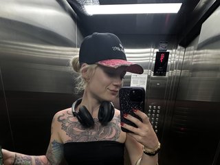 Erootiline videovestlus VivianRocks