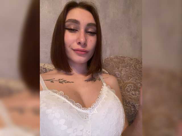 Fotod 1ONESUCH make me feel good 2222 tokens Lovens from 1tok the strongest vibration 22tok favorite 111tok I accept private for new users 50% discount)