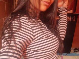 Erootiline videovestlus wendymg