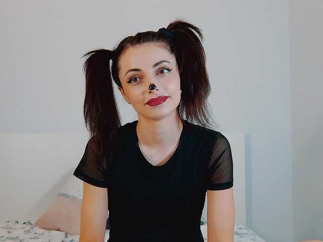 Fotod Little_Lilu Hi, welcome to my room!❤❤❤I am Lily more me in group and pvt show ❤❤❤ @remain for good mood