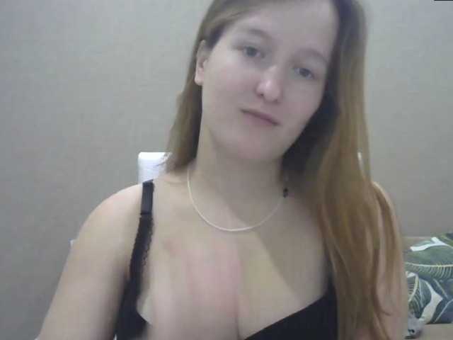 Fotod WetYvonne Hello boys, i wanna play with you so bad.. spoil me..