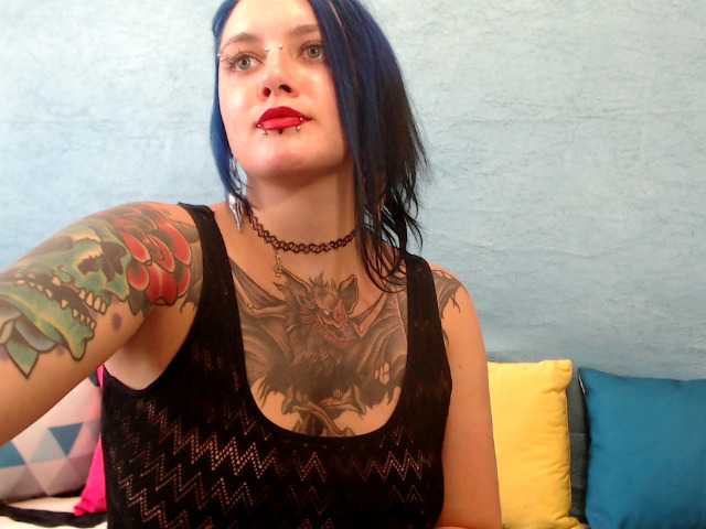 Ringhäälingupildid xExoticGirlx