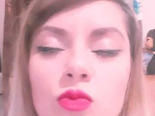 Erootiline videovestlus XLiaXxx