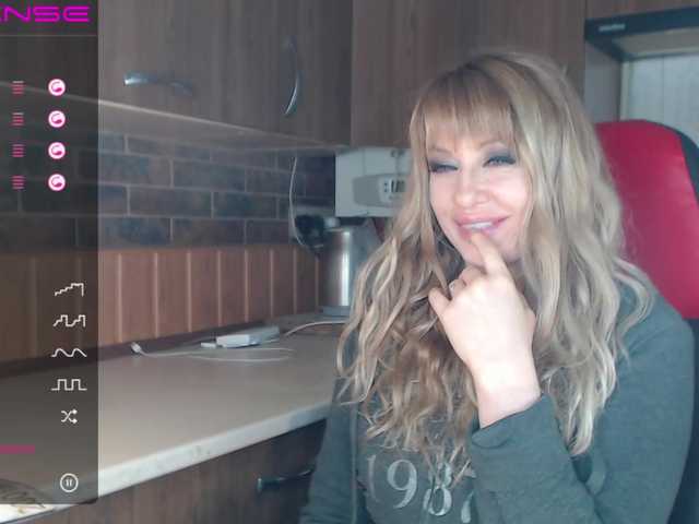 Ringhäälingupildid RrredQueen