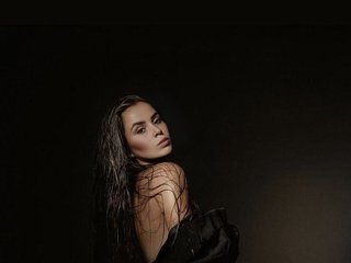 Erootiline videovestlus LolaSexxx