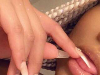 Erootiline videovestlus Yiauana