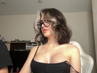 Erootiline videovestlus Honey_buns