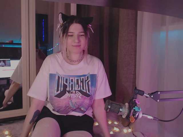 Ringhäälingupildid YukiMoore