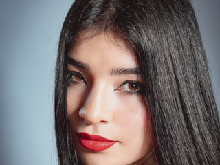 Erootiline videovestlus Zamira-Taylor