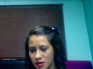 Fotod zara-sophia hi my guys welcome to my room send me tips for my luch is on for multiorgasmic