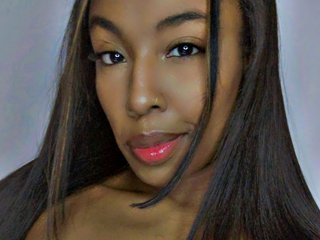 Erootiline videovestlus ZaraWalker25
