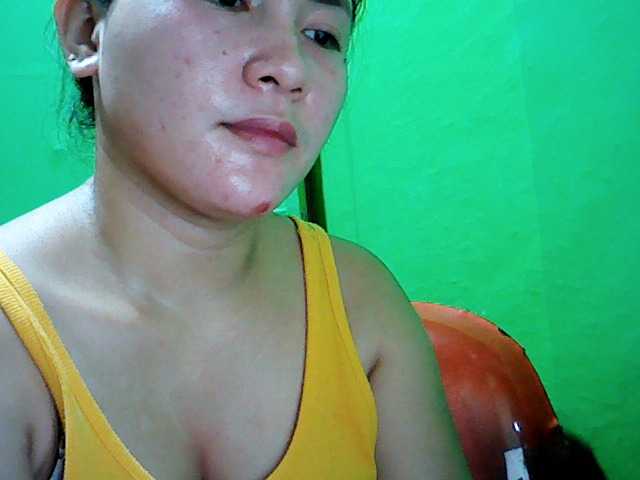 Fotod zyna6914 hello guy welcome to my room help me soem token guyz thank you for all help guyz...